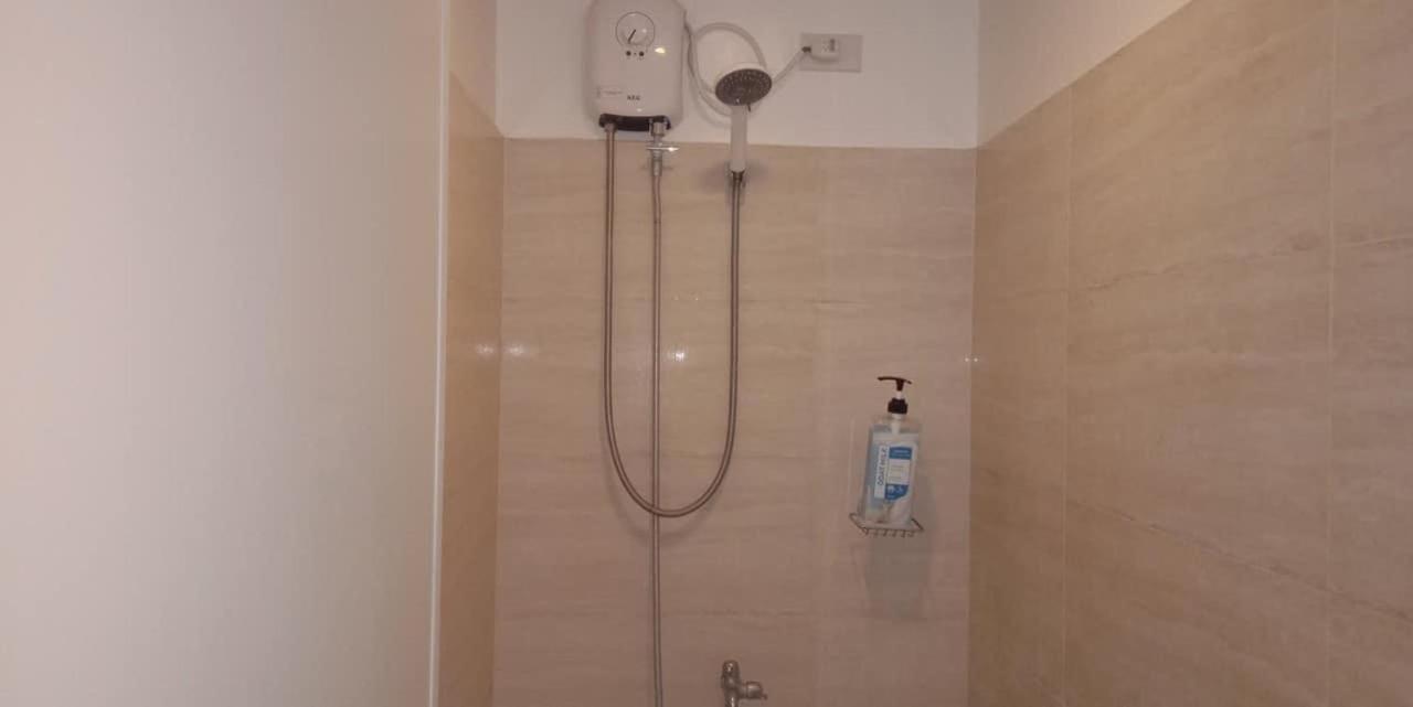 Mabolo Garden Flat A1 Rooftop Pool Near Ayala Mall Apartment *